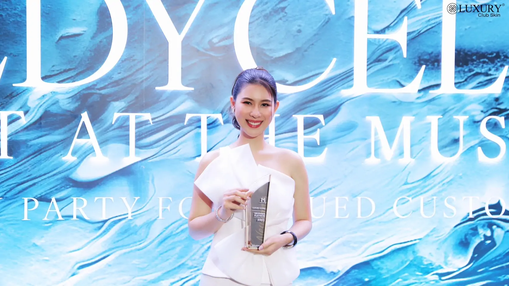 Luxury Clinic คว้ารางวัล Filler Neuramis
