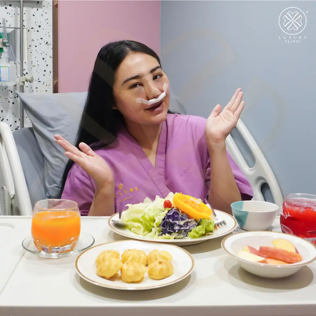รีวิวเสริมจมูก by ทิลี่